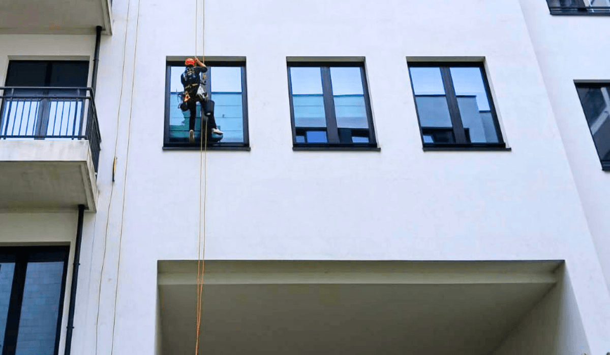 pourquoi-installer-une-ligne-de-vie-sur-votre-toiture